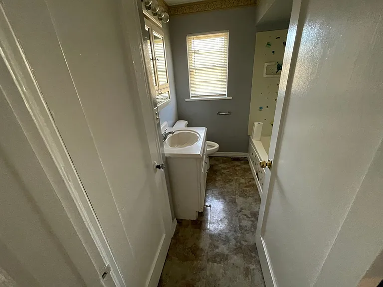 3411 Otterbein Ave — Photo 16