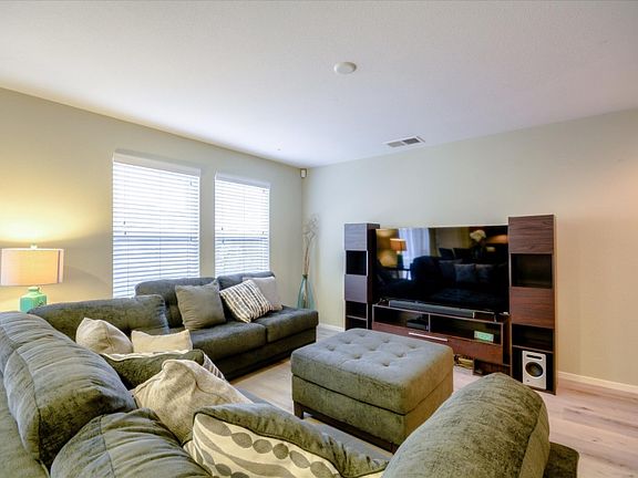 5th image of 8994 Great Rock Cir