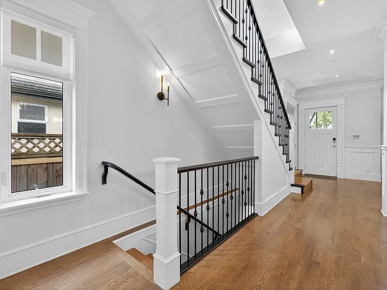 1912 W 36th Ave — Photo 13