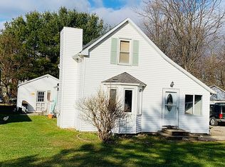 15729 Perry Ave, Wyatt, IN 46595