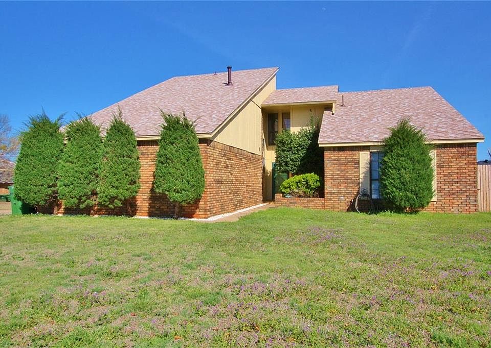 1st image of 2400 Acadia Ct