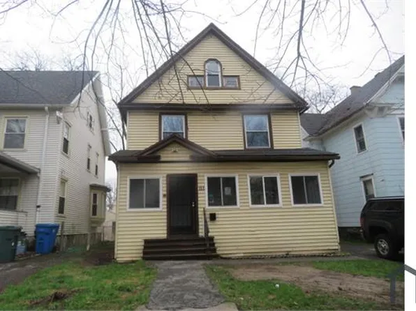 111 Warwick Ave, Rochester, NY 14611