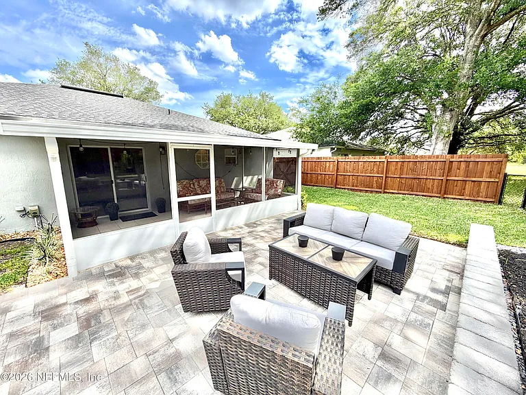 11110 Peerless Ln — Photo 5