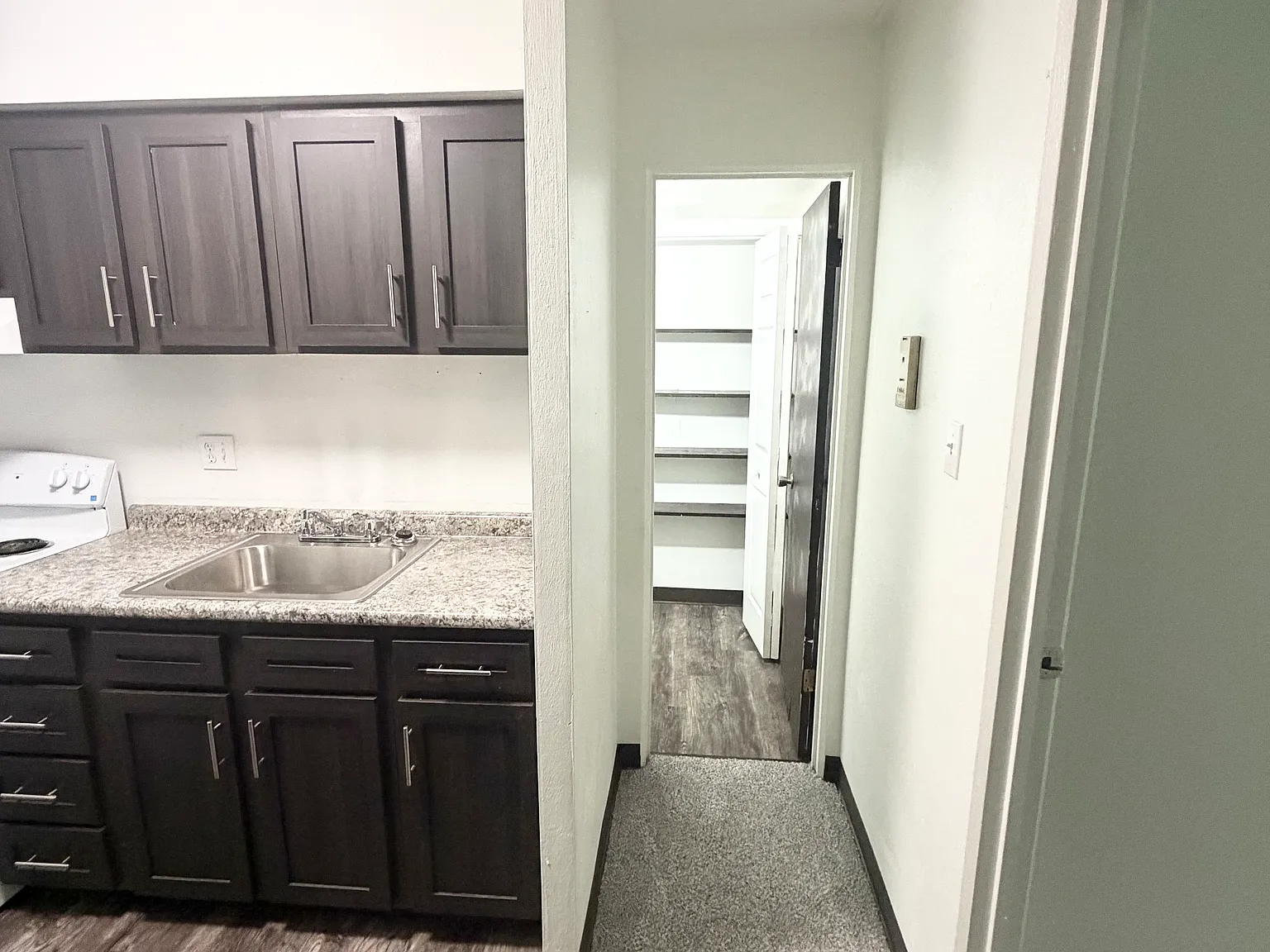 Essex House — Photo 2