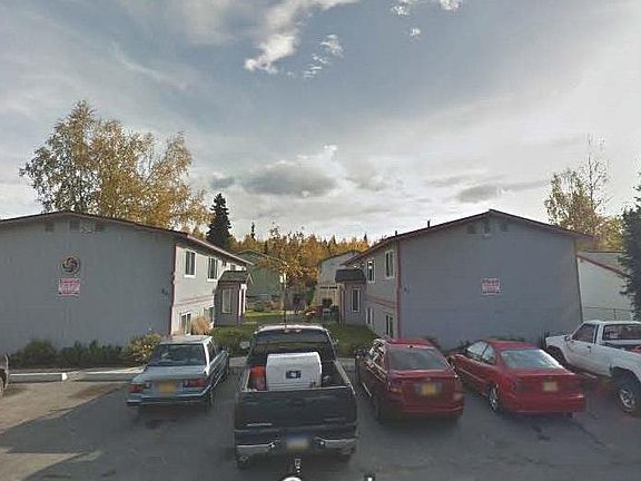 2nd image of 801 N Bliss St