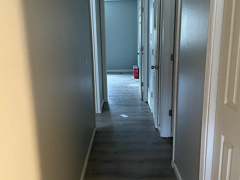 435 E Cass St — Photo 3