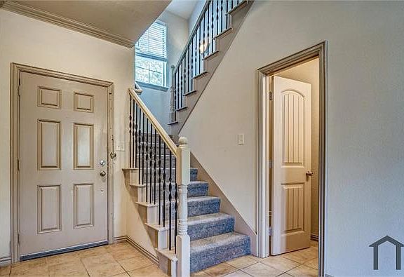 3rd image of 2368 Homewood Ln