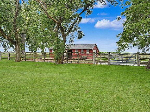 5th image of 1152 County Road 2900 N
