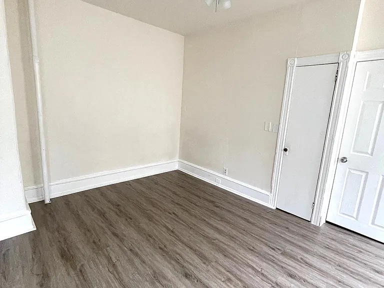 110 W Tabor Rd — Photo 10