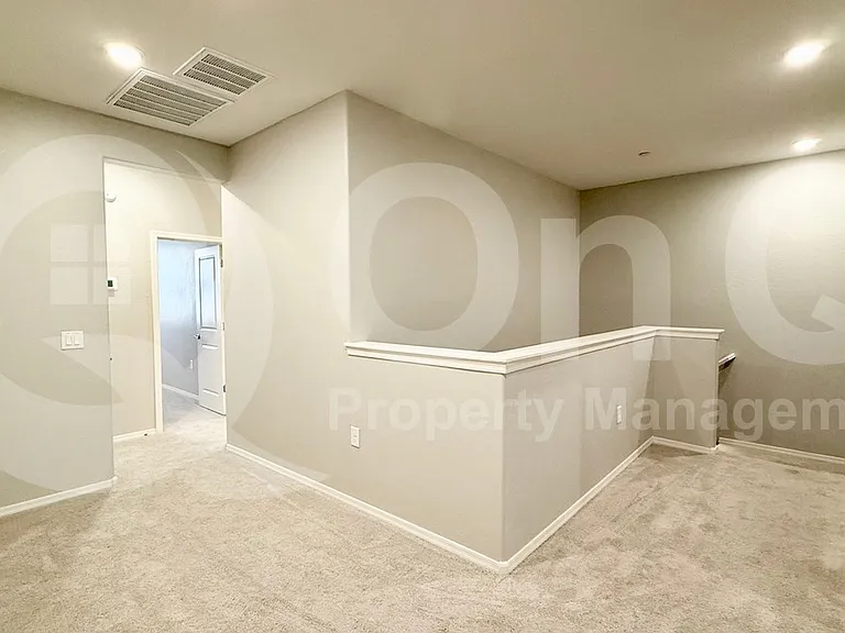 2669 S Peppertree Dr #104 — Photo 5