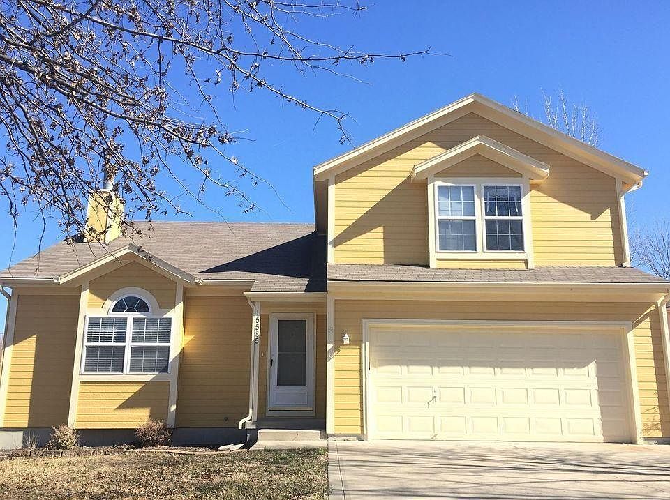 1st image of 15585 Crestwood Dr