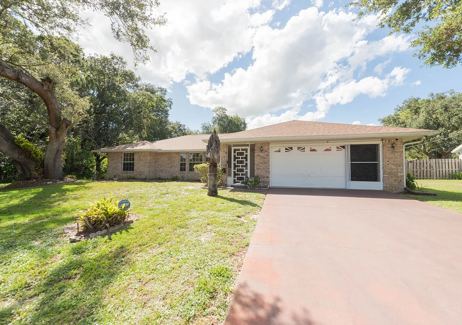 3/2 Home for Rent in Palm Bay Florida. New Rental Listing! — Photo 1