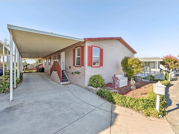 3rd image of 324 Tammy Way