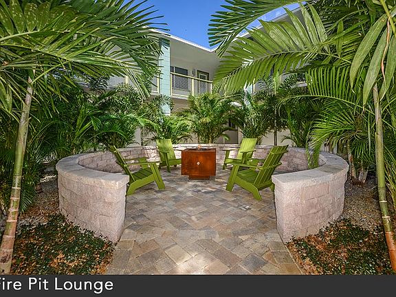 3rd image of 5411 Bayshore Blvd APT 218