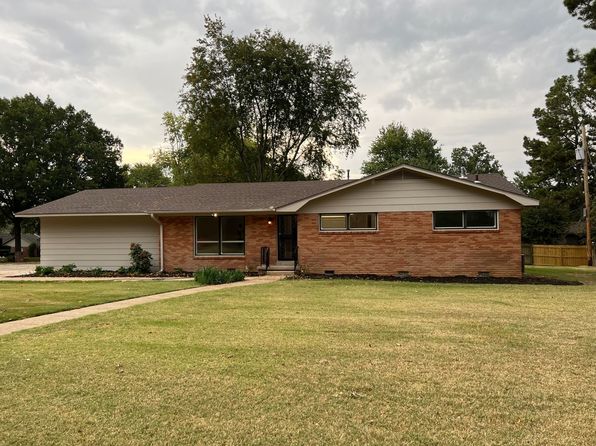 1805 Starling Dr