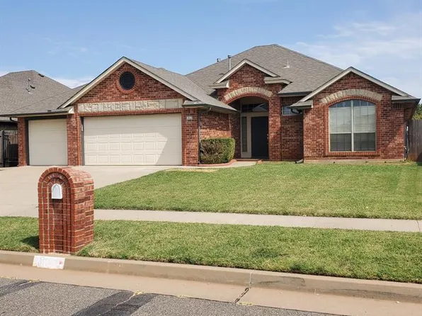 1617 SW 31st St, Moore, OK 73160