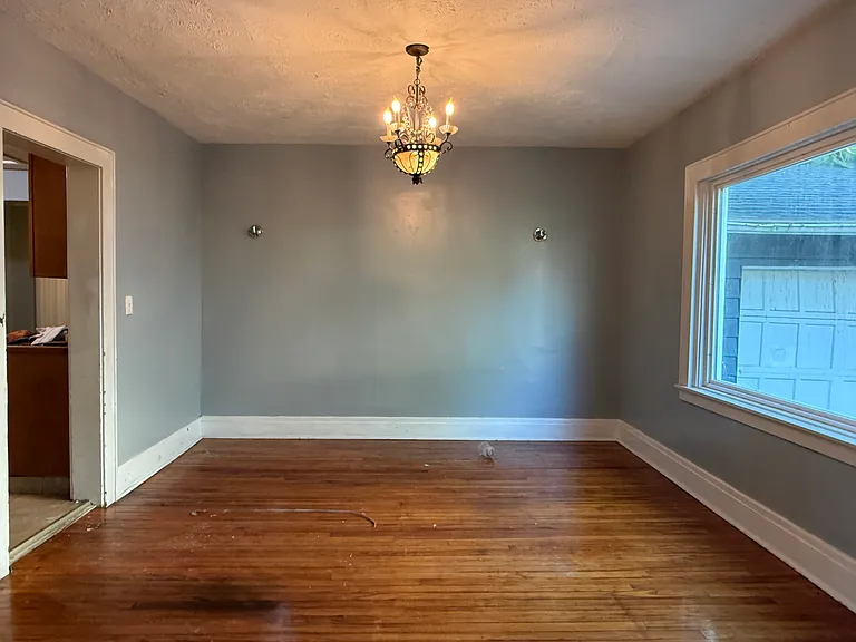 2625 E Fayette St — Photo 3