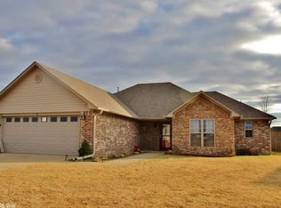 85 Dove Ln, Vilonia, AR 72173