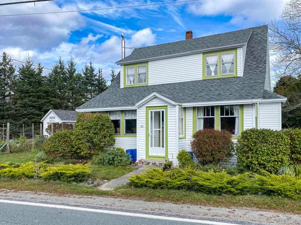 181 Port Latour Rd, Pt Clyde, NS B0W 3L0