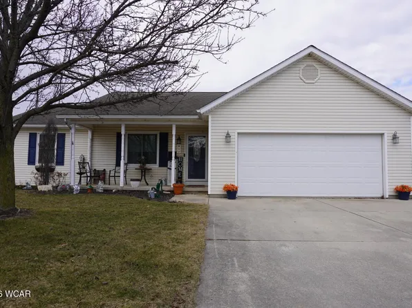 917 Sunrise Dr, Wapakoneta, OH 45895