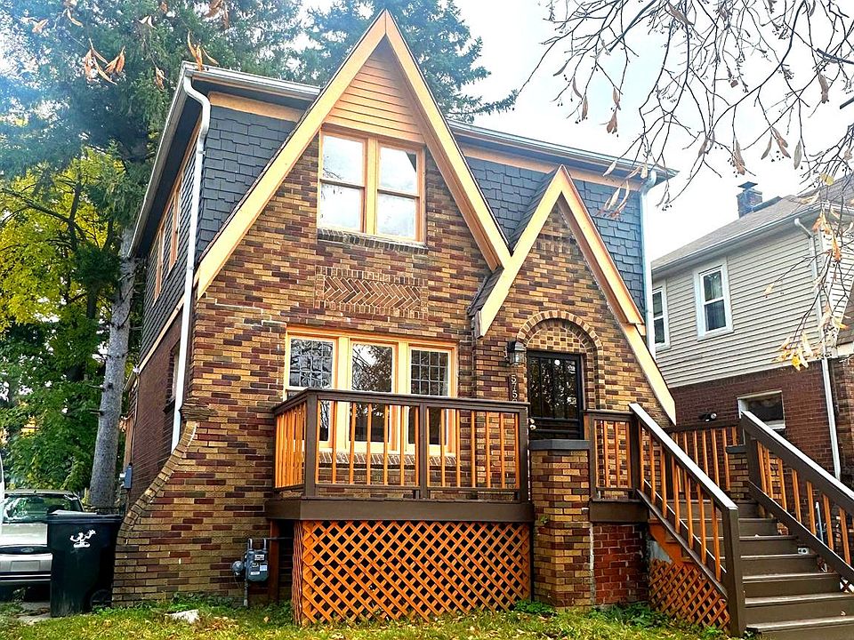 1st image of 5758 Beaconsfield St