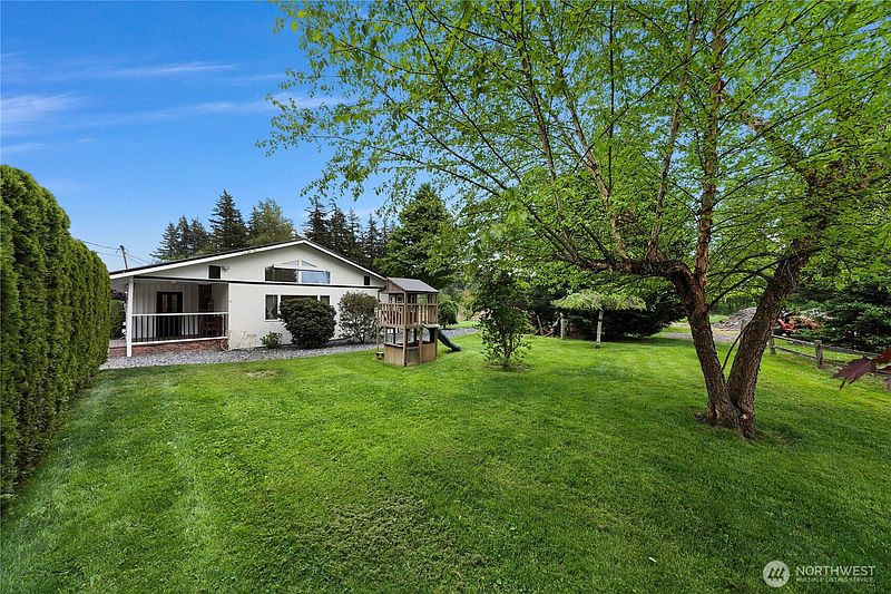 5th image of 5144 Hannegan Road
