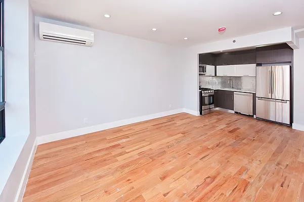 Rented by Next Door Realty NYC | media 16