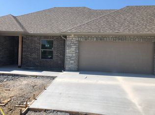 5710 Bower Ln, Columbia, MO 65201