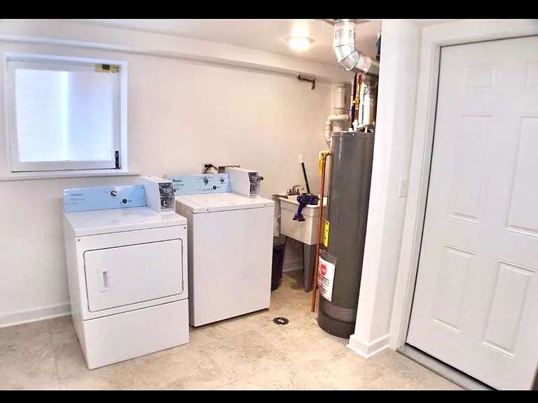2652 N Harding Ave — Photo 6