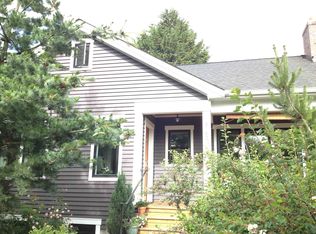 8160 21st Ave NE, Seattle, WA 98115