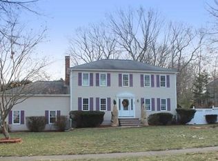 17 Ballou Rd, Hopedale, MA 01747