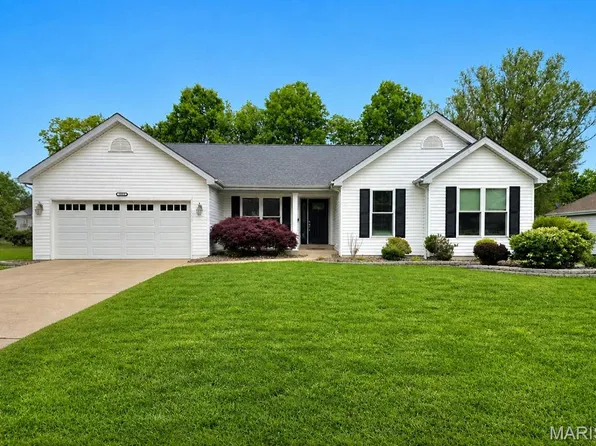 1603 Broadsword Ln, Lake Saint Louis, MO 63367