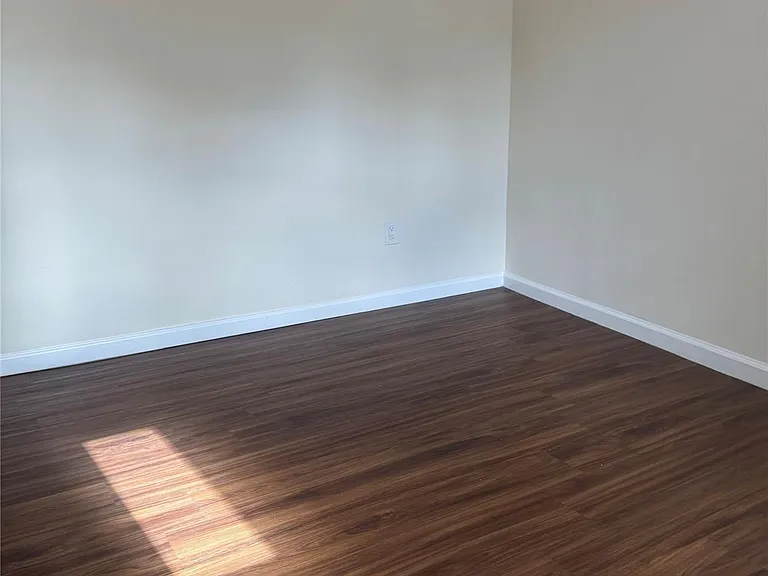 155 Main St #3 — Photo 4