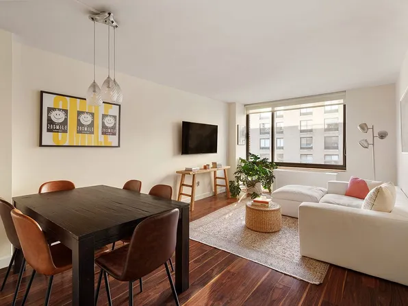 2 S End Ave APT 6H, New York, NY 10280