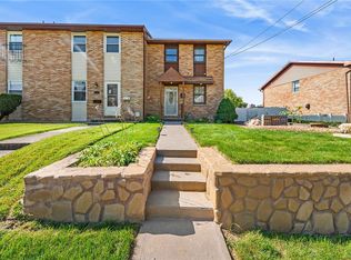 736 S 10th St, Allentown, PA 18103