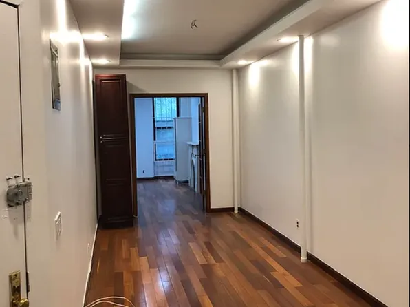 312 E 80th St #2E, New York, NY 10075