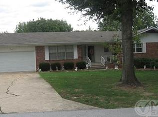 3905 Layton Dr, Harrison, AR 72601