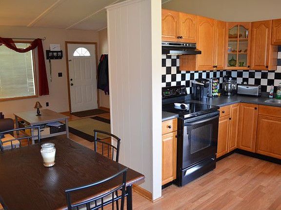 4th image of 1143 Skylark Dr