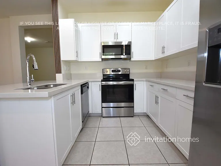 3422 W 106th Ter — Photo 9