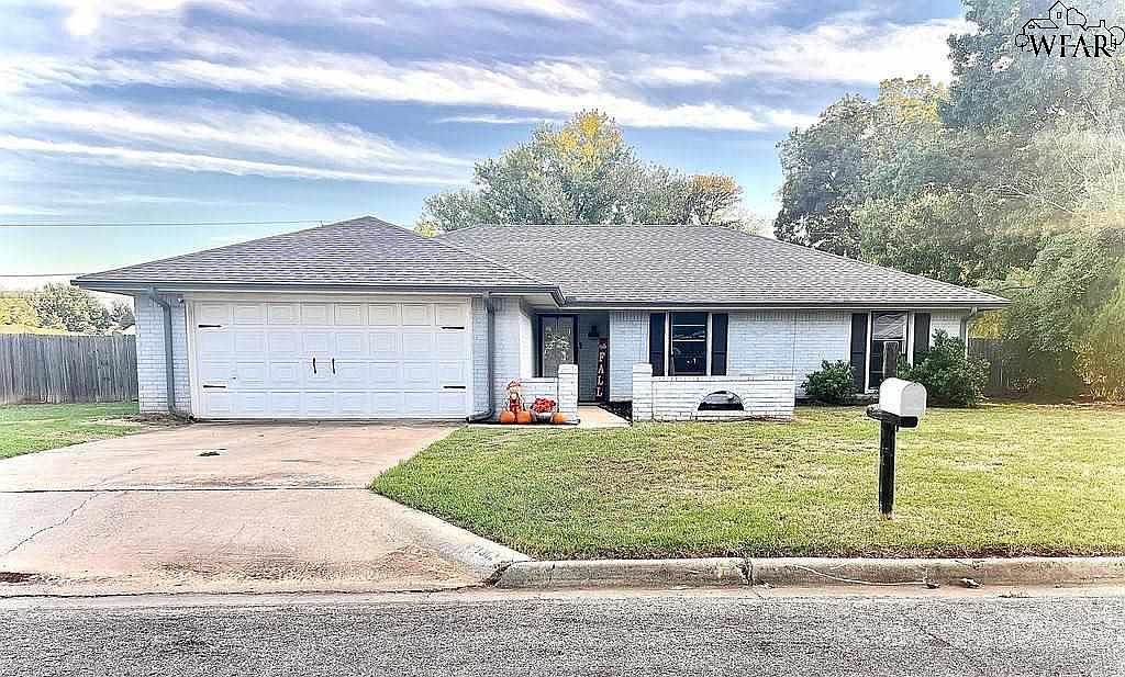 1302 Danberry St, TX 76354 MLS 170625 Zillow