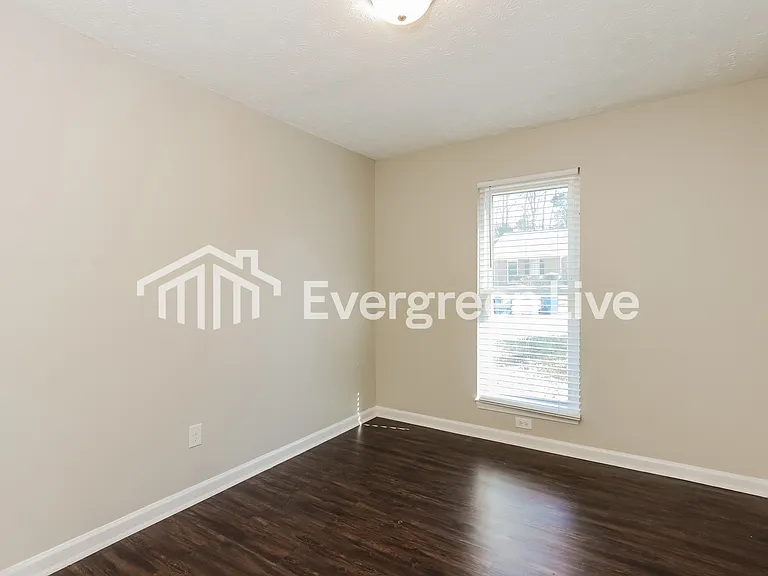 141 Marians Way — Photo 12