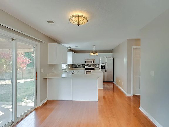 5th image of 900 Keirfield Ct