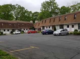 7 Granby Hts, Granby, MA 01033
