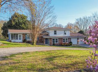 8815 Childress Rd, West Paducah, KY 42086