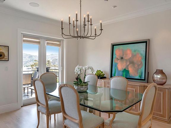 5th image of 35 De Silva Island Drive