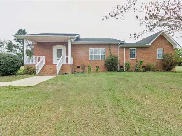 110 Hines Dr, Four Oaks, NC 27524