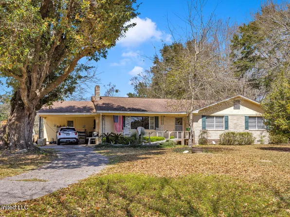 15900 Van Eaton Cir, Biloxi, MS 39532