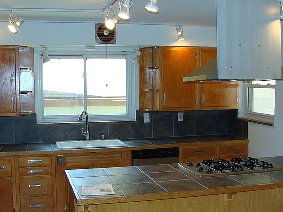 3rd image of 3918 Wess Park Dr