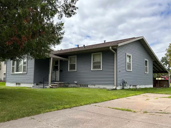 520 Lyman St, Kingsford, MI 49802