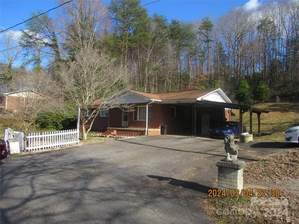 442 Veterans Dr, Marion, NC 28752